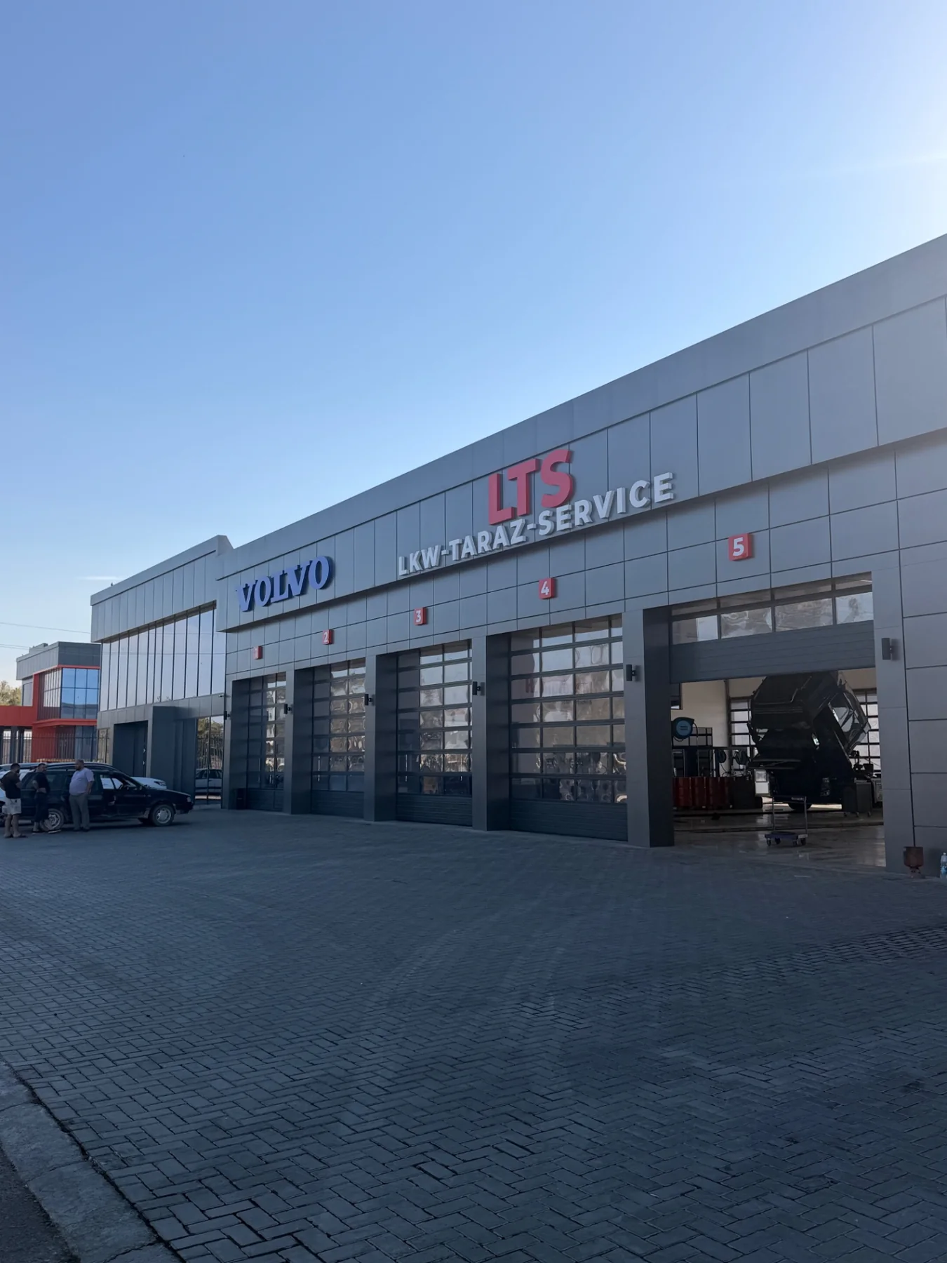 Здание LKW TARAZ SERVICE в Таразе
